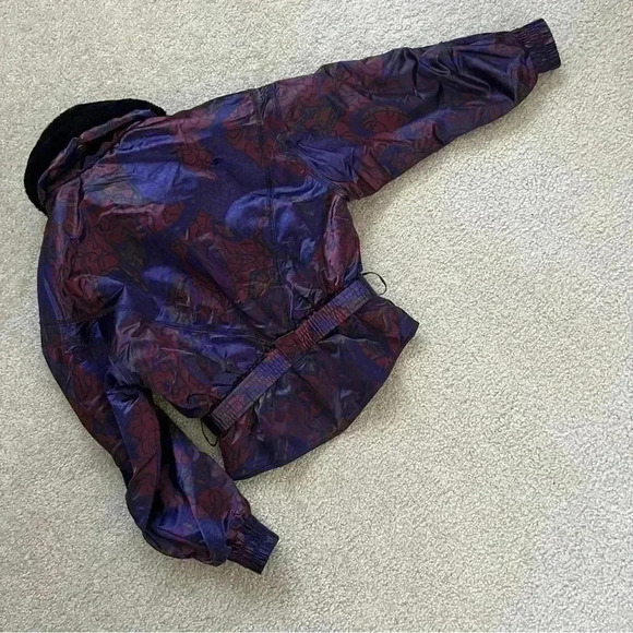 Obermeyer Vintage 90’s Thermolite Baroque Insulated Ski Jacket Coat Belted Sz 8 - Picture 3 of 16
